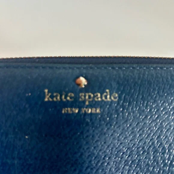 Kate Spade Navy Blue zip around Leather wallet - Picture 3 of 9